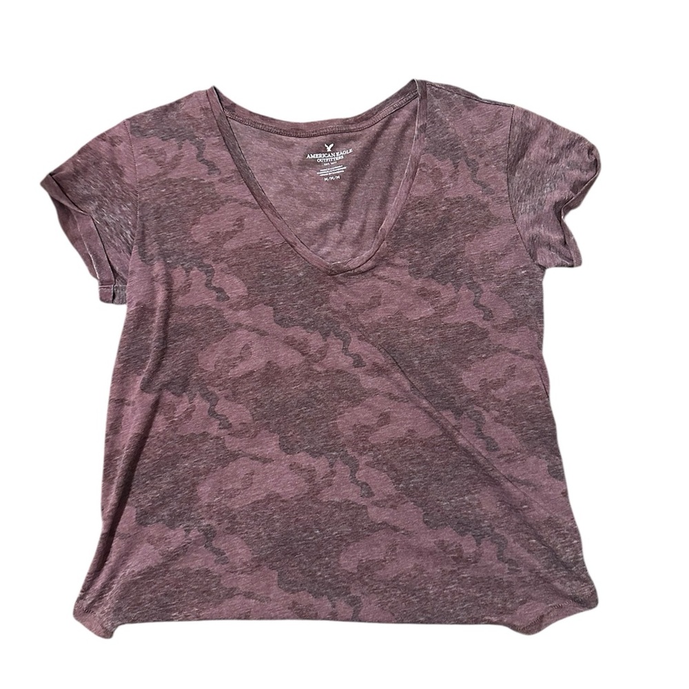 American Eagle Outfitters Mauve Camo Short Sleeve Tee